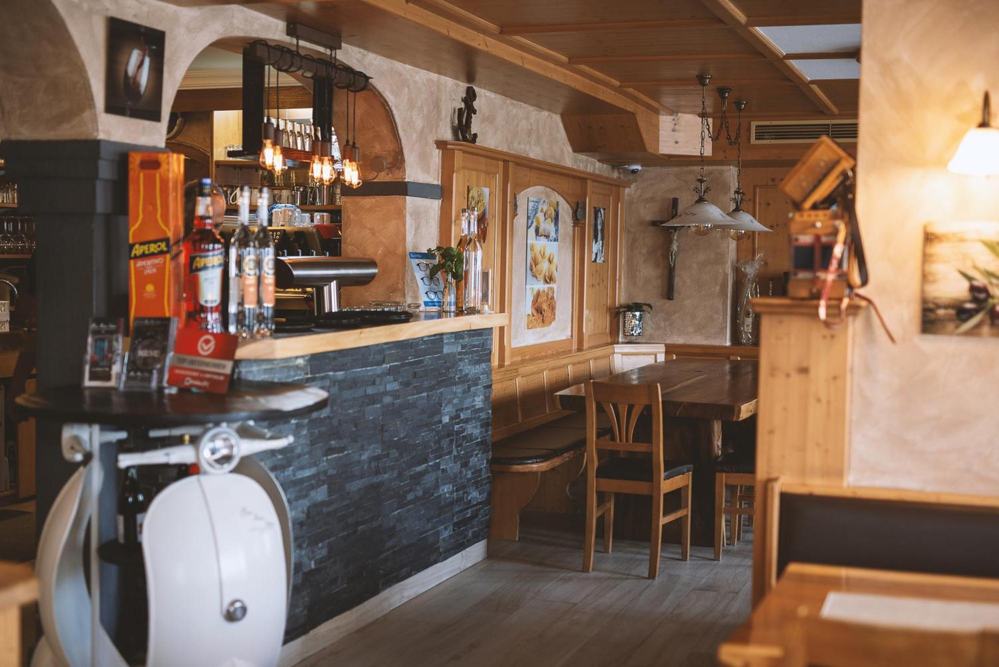 Zum Kleinen Italiener - Ristorante Pizzeria Pension Geinberg Kültér fotó